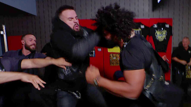 जोश ब्रिग्स ने टैवियन हाइट्स के साथ विवाद को जन्म दिया: NXT गोल्ड रश 2025 हाइलाइट्स डब्ल्यूडब्ल्यूई फोटो