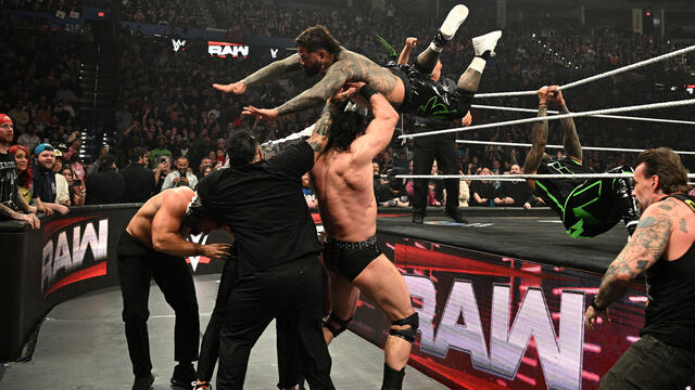 डब्ल्यूडब्ल्यूई फोटो