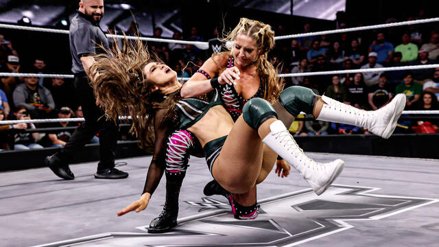 डब्ल्यूडब्ल्यूई फोटो