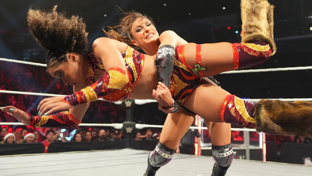 महिला आयरन सर्वाइवर चैलेंज मैच: NXT डेडलाइन 2025 हाइलाइट्स डब्ल्यूडब्ल्यूई फोटो