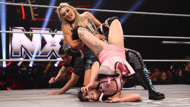 टैटम पैक्सले बनाम इज़ी डेम: NXT डेडलाइन 2025 हाइलाइट्स डब्ल्यूडब्ल्यूई फोटो