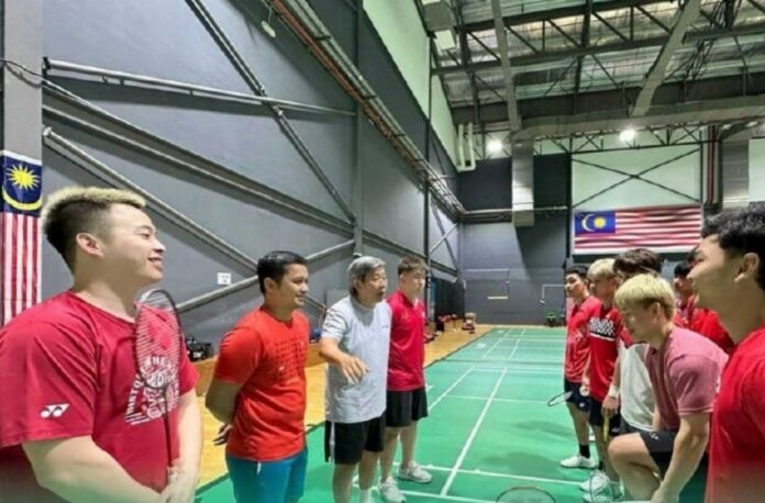 हेरी इमान पियरनगाडी ने ऑल इंग्लैंड बैडमिंटन से पहले मलेशिया पुरुष युगल प्रशिक्षण का नेतृत्व किया। (फोटो: एनएसटी)