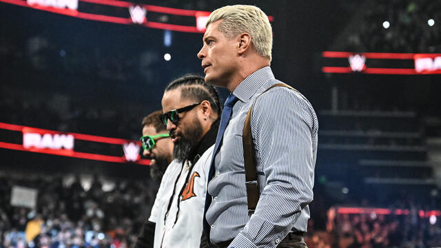 द उसोज़ ने द विज़न को कोडी रोड्स पर हमला करने से रोका: रॉ हाइलाइट्स, 23 फरवरी, 2026 डब्ल्यूडब्ल्यूई फोटो