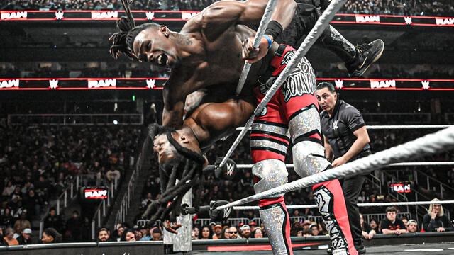 जे'वॉन इवांस ने ऑफ़सेट की मदद से कोफ़ी किंग्स्टन को हराया: रॉ हाइलाइट्स, 23 फरवरी, 2026 डब्ल्यूडब्ल्यूई फोटो