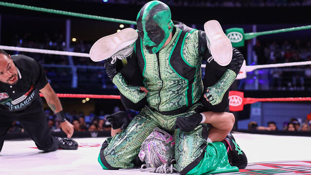 रे फेनिक्स, मिस्टर इगुआना और लोला वाइस डीईएफ़। ला हिएड्रा और मनी मशीन: एएए रे डे रेयेस हाइलाइट्स डब्ल्यूडब्ल्यूई फोटो