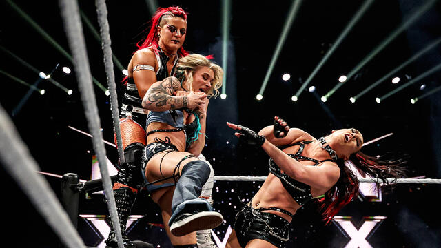 डब्ल्यूडब्ल्यूई फोटो