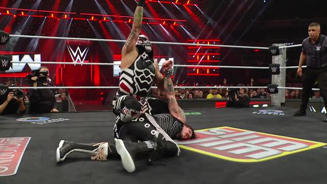 पेंटा ने इंटरकांटिनेंटल खिताब जीता, डोमिनिक मिस्टेरियो को हराया: रॉ हाइलाइट्स, 2 मार्च, 2026 डब्ल्यूडब्ल्यूई फोटो