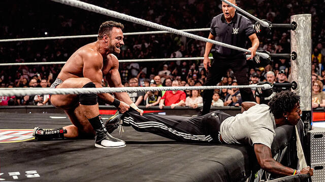 डब्ल्यूडब्ल्यूई फोटो