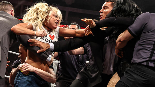 डब्ल्यूडब्ल्यूई फोटो